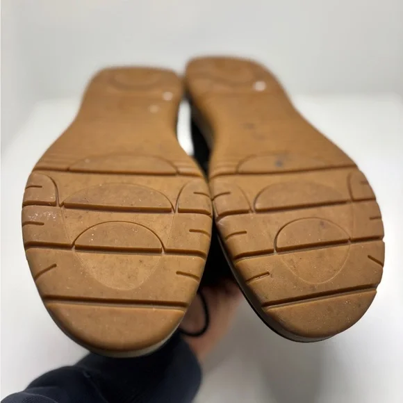 UGG Neumel Boots Black Suede Chukka Gum Middle Sole Size 9 EU 40 - Picture 9 of 11